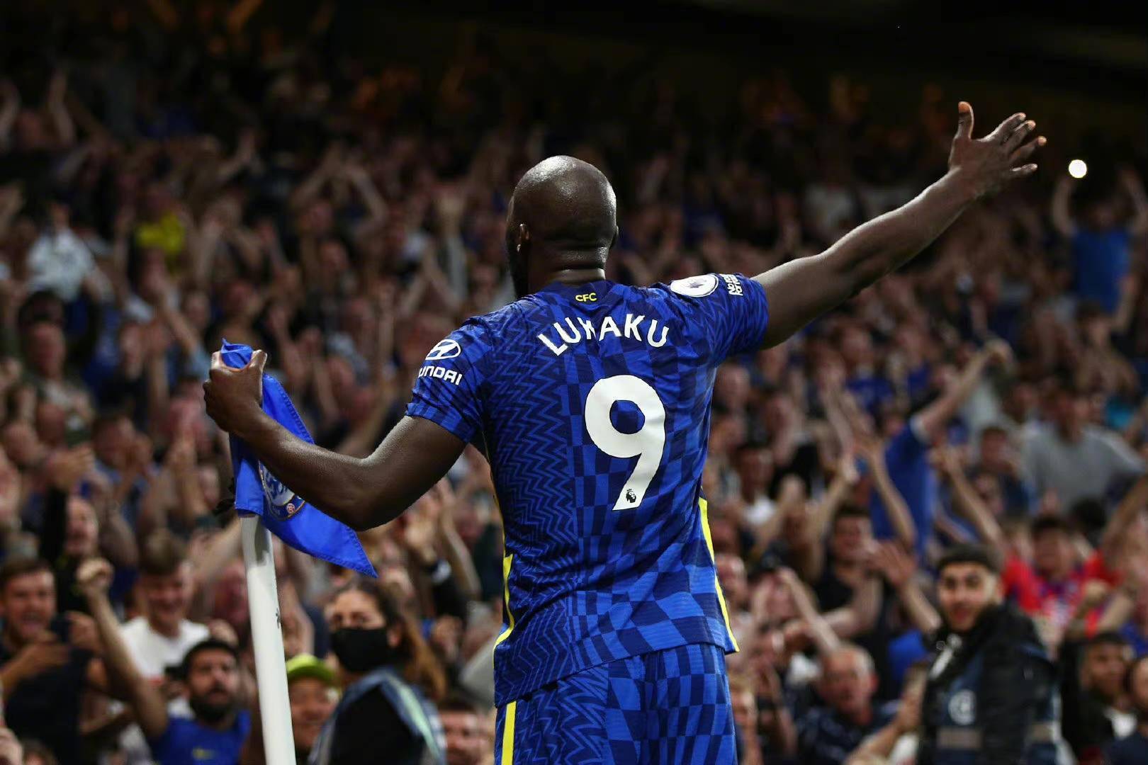 RB莱比锡主场平局，暂居积分榜次席(莱比锡红牛vs勒沃库森)