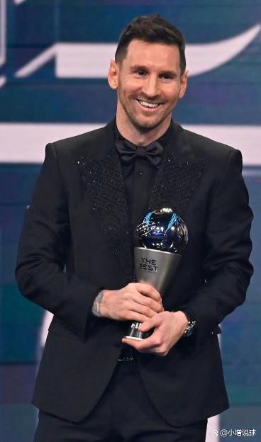 关于梅西再次斩获世界足球先生，刷新个人纪录的信息